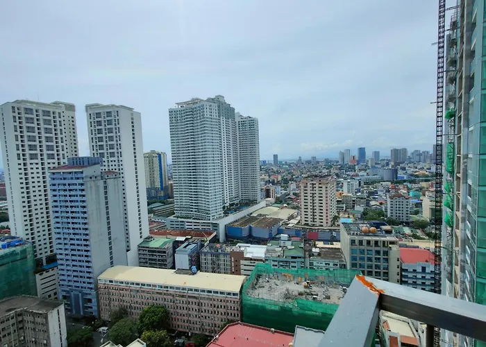 Aparthotel Lowest Rate In Makati With Fast Wifi And View