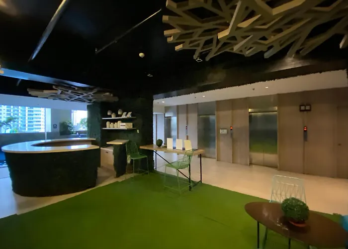 Aparthotel Lowest Rate In Makati With Fast Wifi And View *